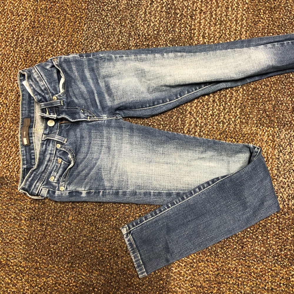 Levi skinny jeans